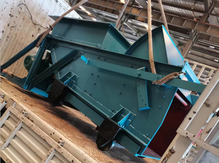 山東礦安重工生產(chǎn)的往復(fù)式給煤機(jī)發(fā)往山西呂梁