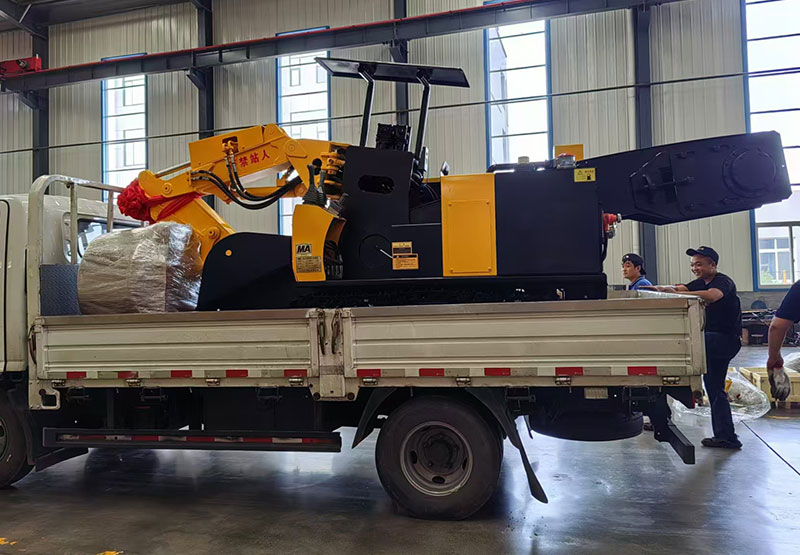 礦安重工生產(chǎn)的ZWY30/18.5L礦用扒渣機(jī)裝車(chē)發(fā)貨